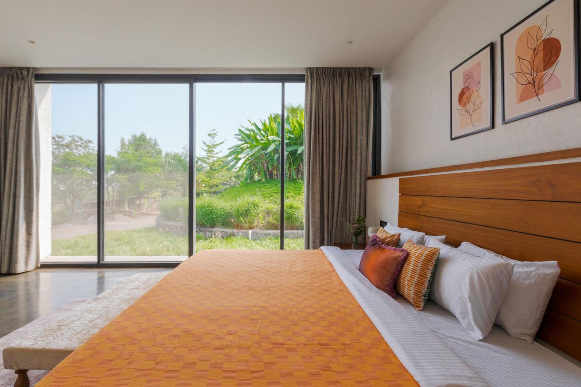 Open House By Stayvista - Nestled In Nature, Featuring A Swimming Pool & Expansive Lawn For A Serene Retreat Shikrapur Exterior photo