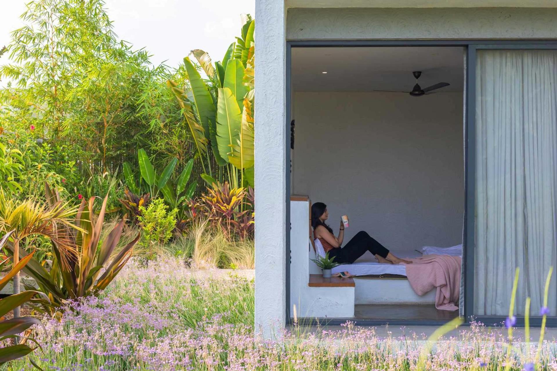 Open House By Stayvista - Nestled In Nature, Featuring A Swimming Pool & Expansive Lawn For A Serene Retreat Shikrapur Exterior photo